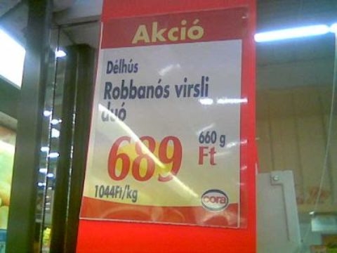 Eközben a miskolci Corában . . .