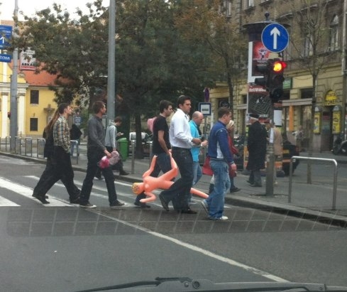 Este buli lesz  . . . 