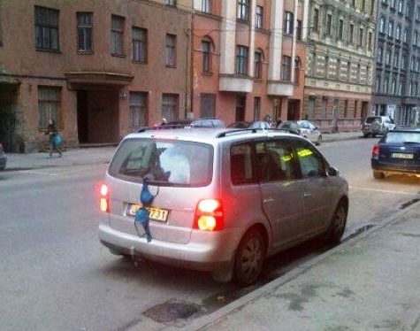 Kemény buli lehetett . . .