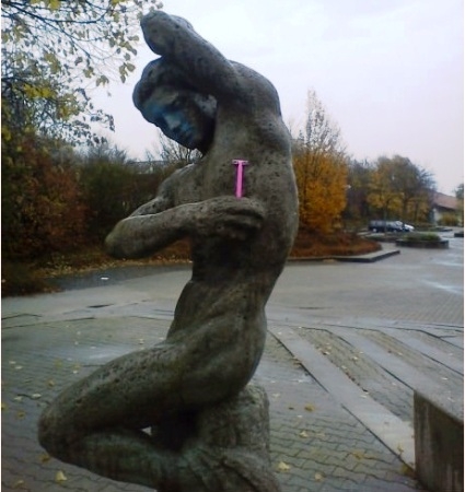 Ő halad a korral . . .és Te ?