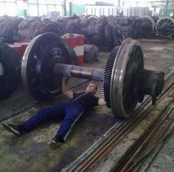 Mit nekem edzőterem...Csak bejárok melózni...