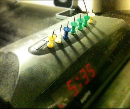 Fájdalmas ötlet - így biztos nem alszol el :P