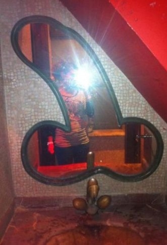 Egy tuti kis tükör