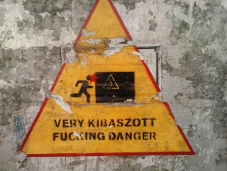 Eközben Szegeden . . .