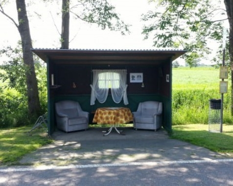 Buszmegálló - fullos verzió