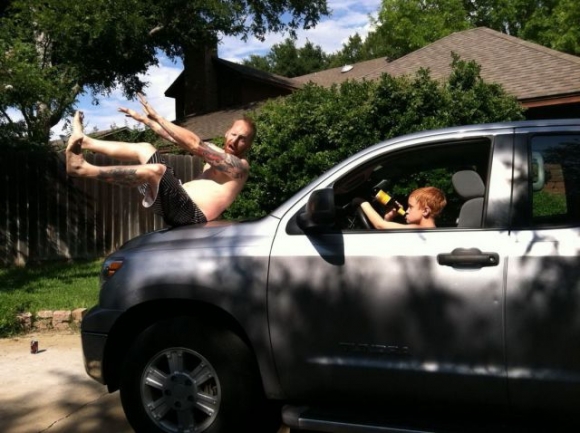 Apa indulna a vicces-fotó versenyen