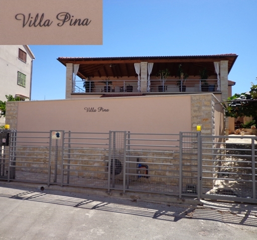 Beküldött - Te nyaralnál itt?