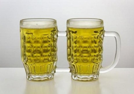 Pincér, két sör rendel!