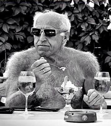 Ez történik, ha magadra borítod a hajnövesztőt