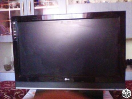 Sándor eladná a TV-t