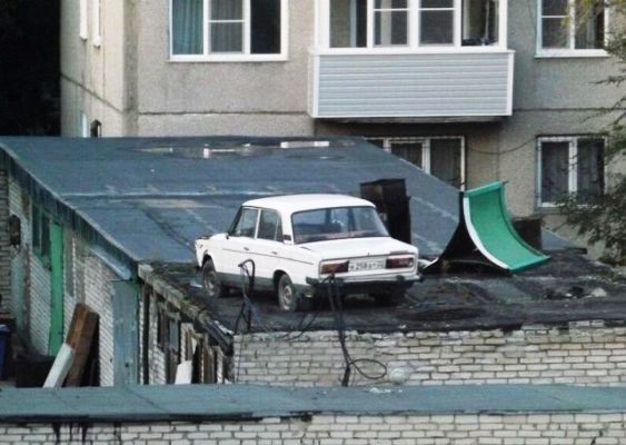 Két kérdésünk lenne