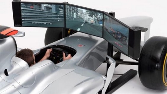 Játék gazdagoknak - F1-szimulátor 