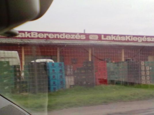 Eközben Kazincbarcikán . . .