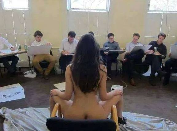 Ma senki nem lógott el a rajzóráról :P