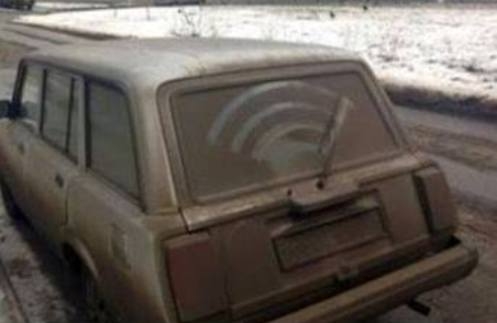 Eladó 5 ajtós, Wi-Fi-s kombi Lada 