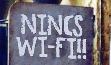 Eközben a kocsmában...