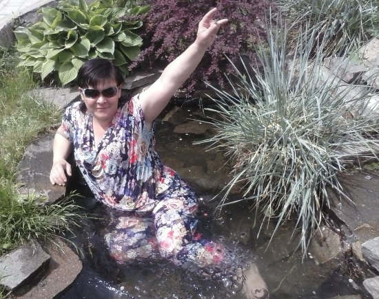 Pózolj kerti tóban