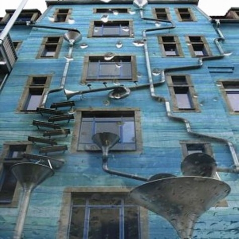 Szabad kezet kapott a bádogos