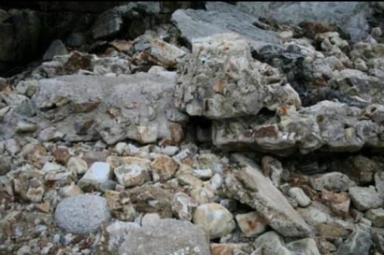 Van a képen egy mesterlövész...