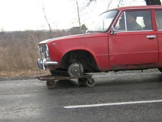 A szükség törvényt bont...