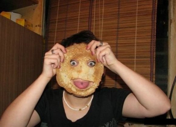 Lángosképű állat a babám...