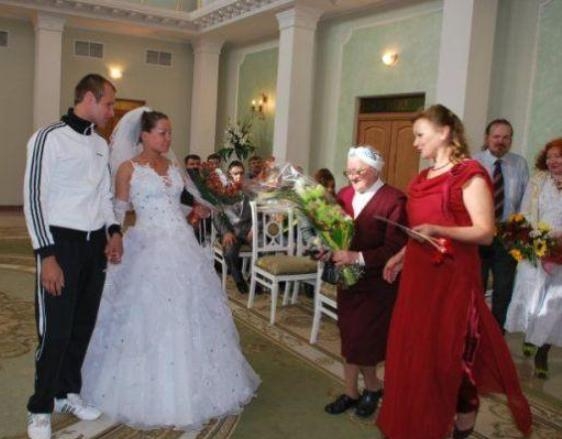 Sportosra vette a figurát