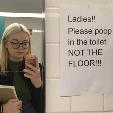 Eközben a lányvécében...