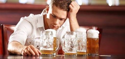 Emberünknek valami nyomja a szívét...