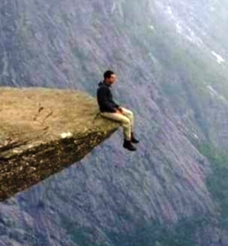 Egy fingnyira a haláltól