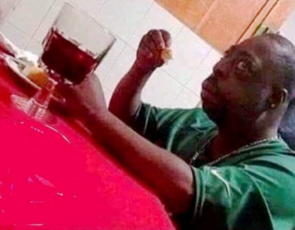 Arcod, amikor 70 órát dolgoztál a héten és...