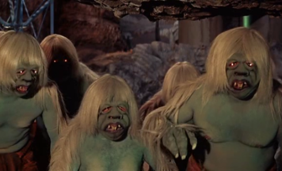 Amikor a buli vége felé felkapcsolják a villanyt