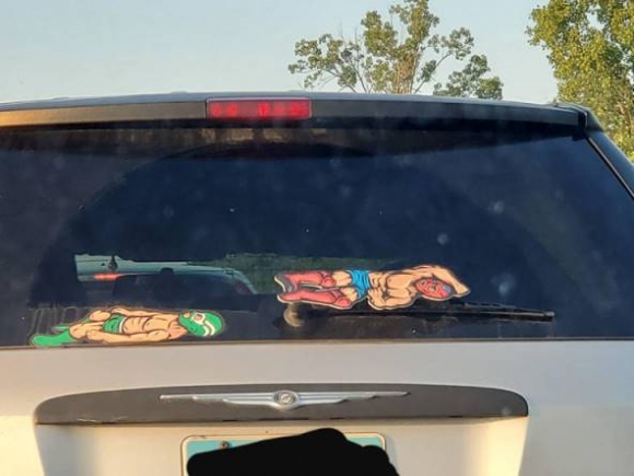 Hátul is a pankrátor fíling :D