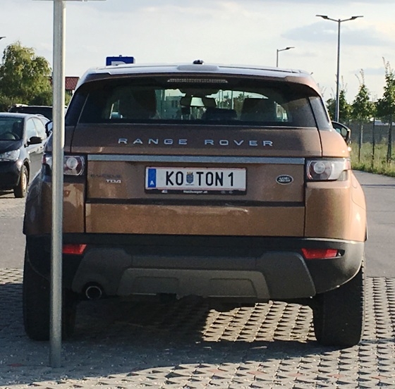 Vicces, perverz rendszám Ausztriából