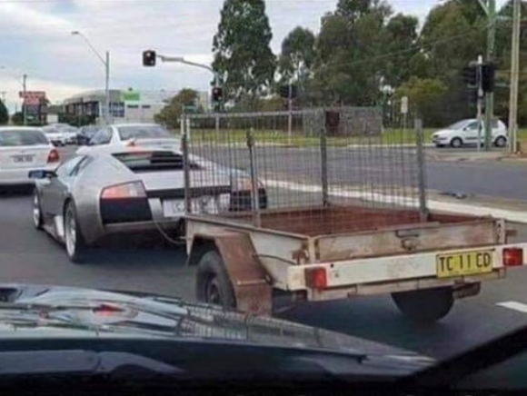 Amikor nyersz a lottón, de a szíved mélyén tajparaszt maradsz 