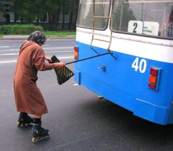 Joli néni most tudta meg, hogy akciós a farhát