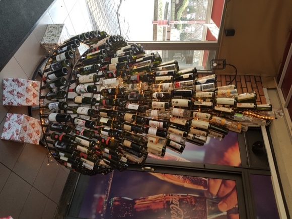 Idén apa állított fát...