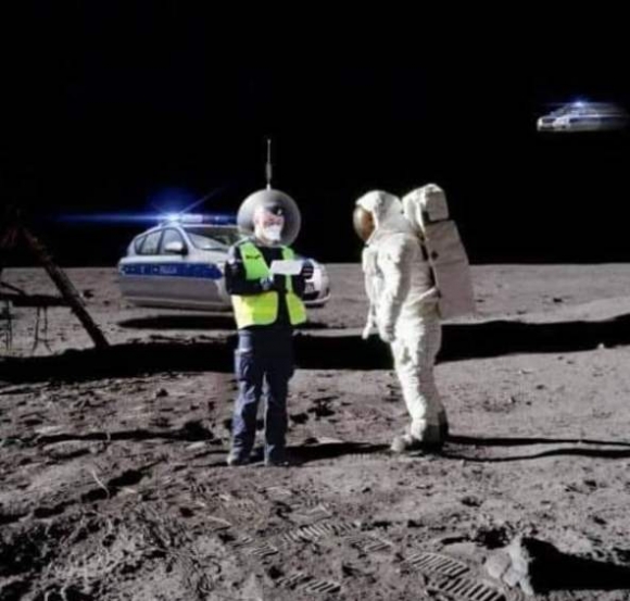 Este nincs mászkálás!