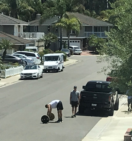 Amikor a szomszédjaid gyurmáznak