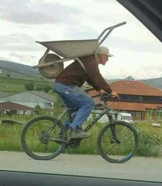 Ha biciklivel mész talicskát venni, akkor találd fel magad