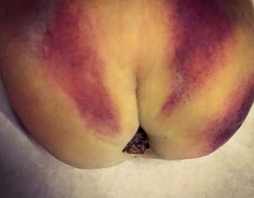 Amikor szorítod, ahogy csak bírod, de érzed,