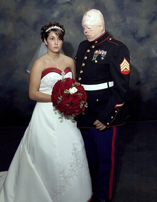 Egy amerikai katona az esküvőjén