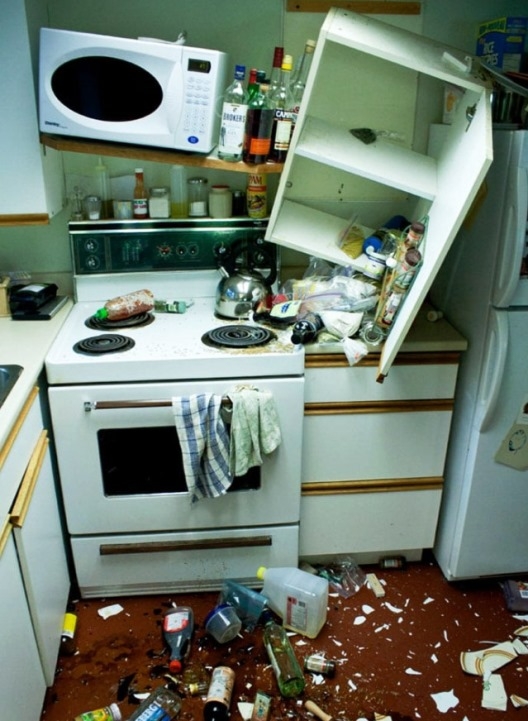 Részegen állt neki ebédet főzni