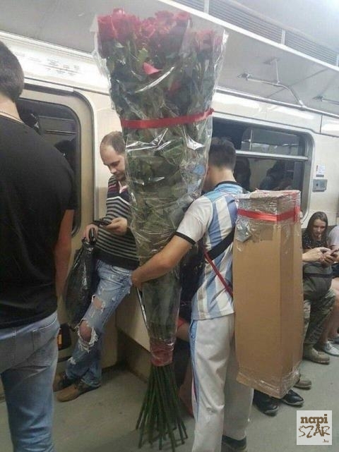 Állítólag a barátnőjéhez megy bocsánatot kérni