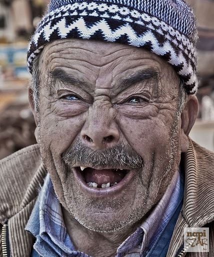 Tudod, szoktam néha kapálgatni a kertben...