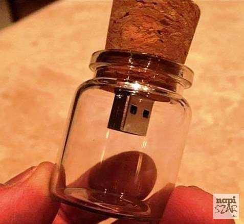 Modernkori palackposta