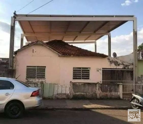 Szeretnék köszönetet mondani a mérnököknek, akik megoldották a szivárgó tetőm problémáját!