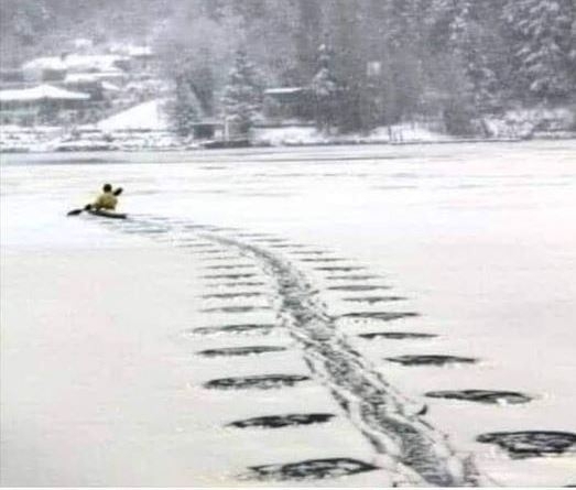 Egy téli nap, amikor Chuck Norrisnak kajakozni támadt kedve