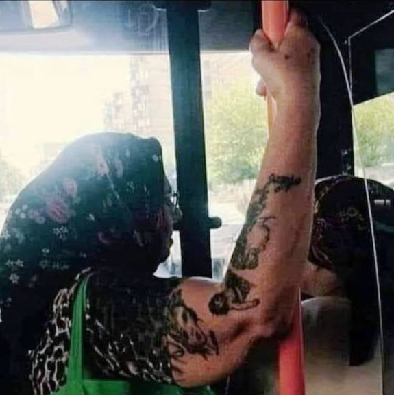 Jöjjön mamika, üljön le!