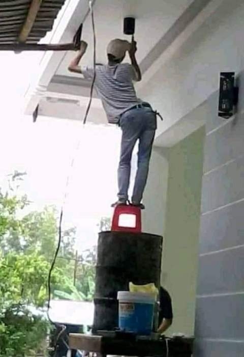 Felvette a ratyipózt