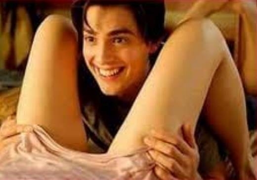 Utána szaggatol nekem nokedlit?